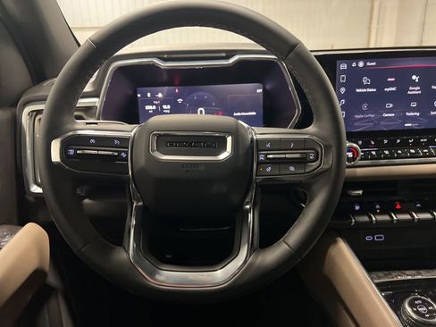 New 2026 GMC Canyon Denali image 13