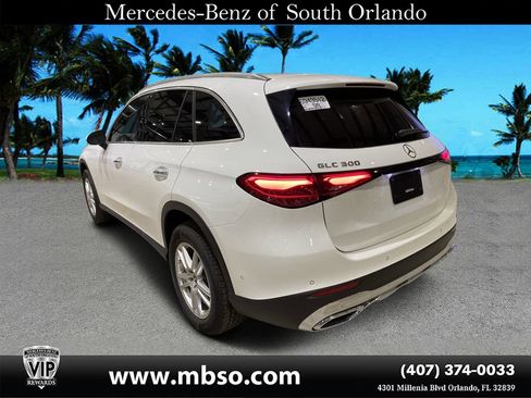 Used 2025 Mercedes-Benz GLC 300 image 17