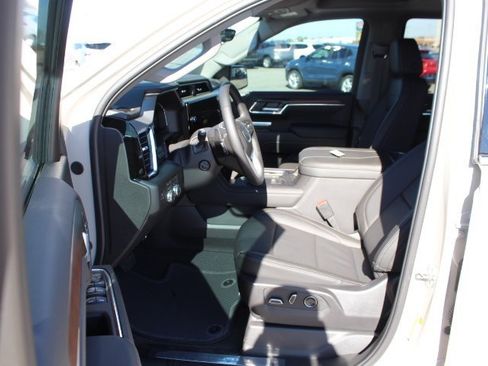 New 2026 GMC Sierra 1500 Denali w/ Denali Reserve Package image 9