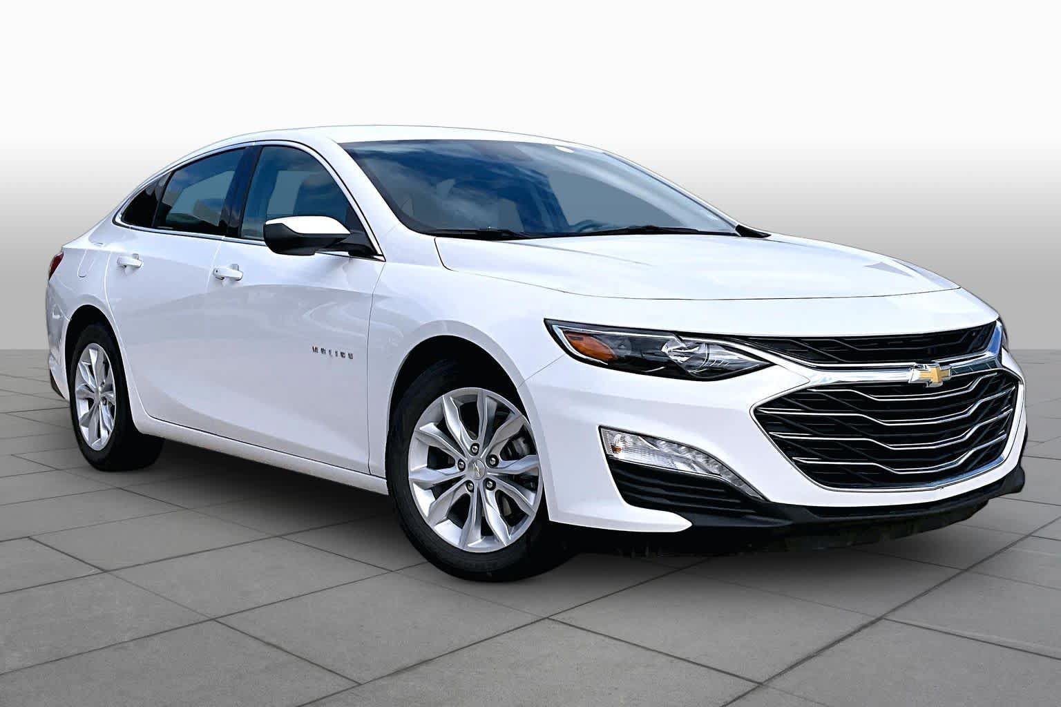 Used 2023 Chevrolet Malibu LT FWD image 2