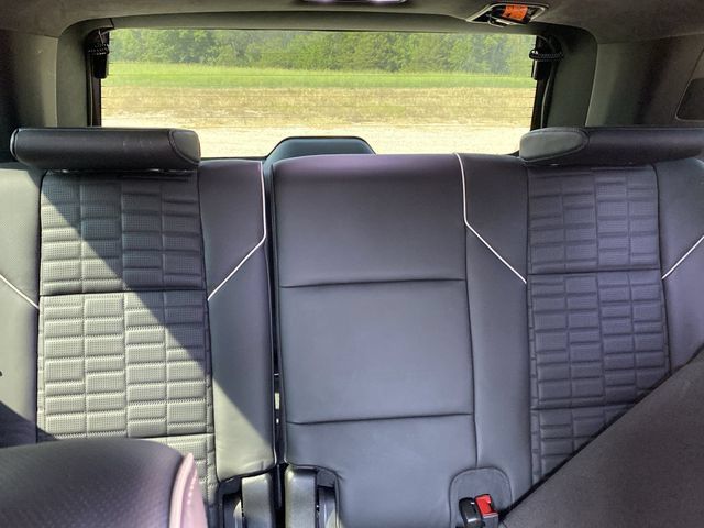 Certified 2023 Cadillac Escalade V AWD/4WD image 15