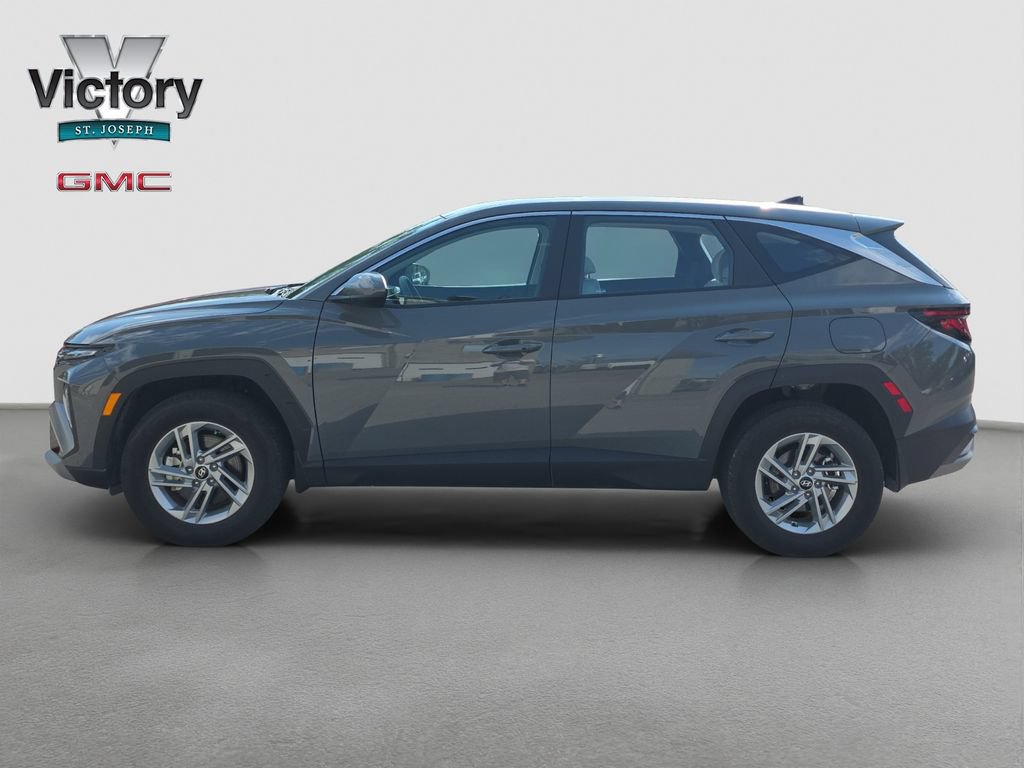 Used 2025 Hyundai Tucson SE AWD/4WD image 6