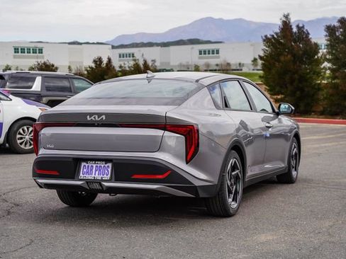 New 2026 Kia K4 EX image 7