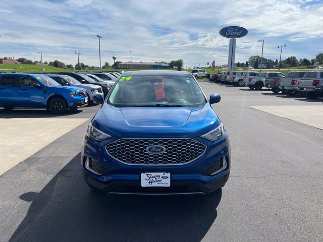 Used 2024 Ford Edge SEL w/ Convenience Package AWD/4WD image 2