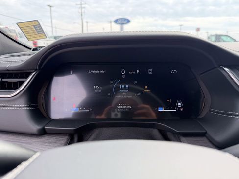 Used 2023 Jeep Grand Cherokee Overland w/ Luxury Tech Group IV image 33