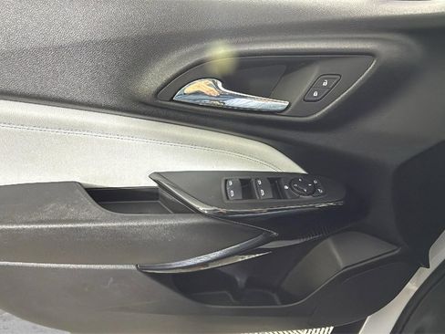 Used 2025 Chevrolet Trax LT image 24