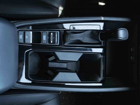 Used 2024 Honda Accord EX-L image 27