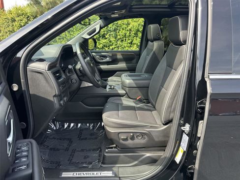 Used 2024 Chevrolet Tahoe Premier image 11