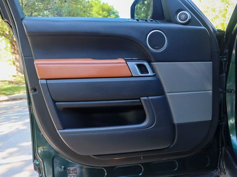 Used 2016 Land Rover Range Rover Sport Supercharged image 13