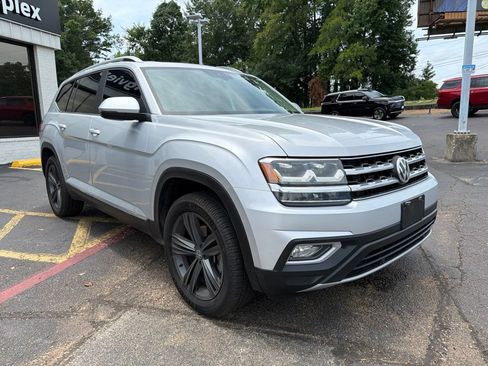 Used 2019 Volkswagen Atlas SEL FWD image 4