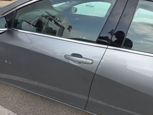 Used 2025 Chevrolet Malibu LT image 13