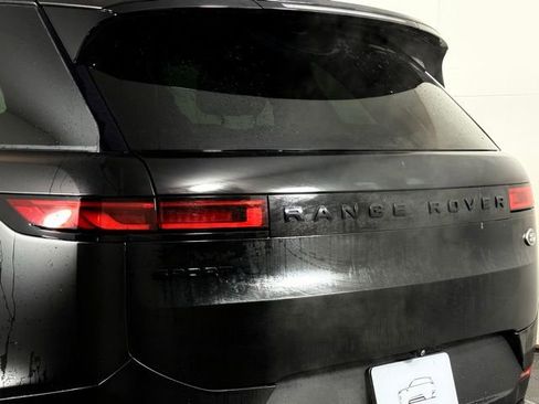 Certified 2023 Land Rover Range Rover Sport SE image 17