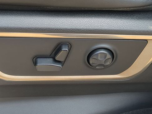 Used 2020 RAM 1500 Limited image 23