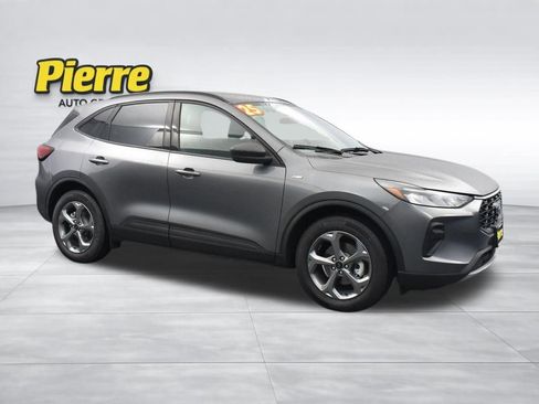 Used 2025 Ford Escape ST-Line FWD image 3