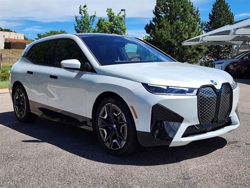 Certified 2025 BMW iX M60 image 7