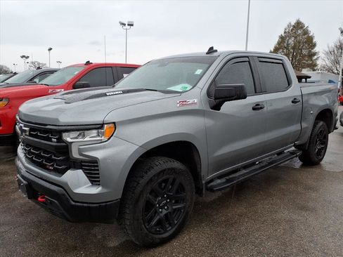 Used 2024 Chevrolet Silverado 1500 LT Trail Boss w/ Convenience Package II image 2