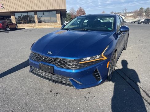 Used 2021 Kia K5 EX image 1