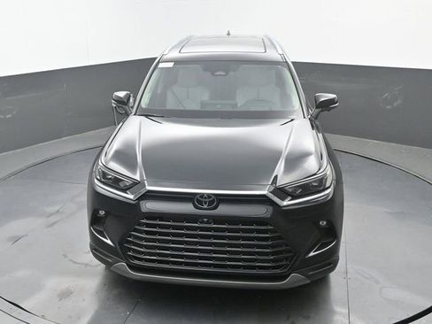 New 2026 Toyota Grand Highlander AWD image 29