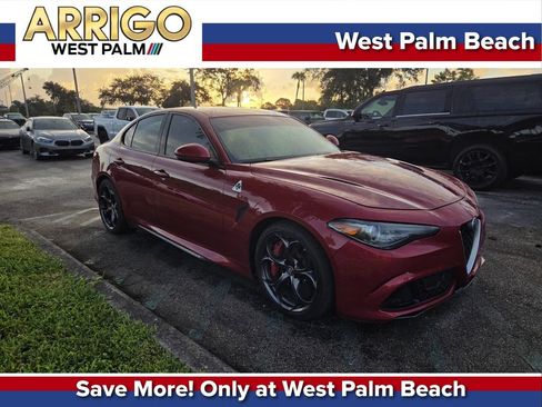 Used 2017 Alfa Romeo Giulia Quadrifoglio RWD image 1