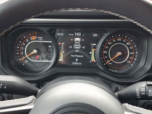 Certified 2025 Jeep Wrangler Unlimited Rubicon w/ Convenience Group image 20