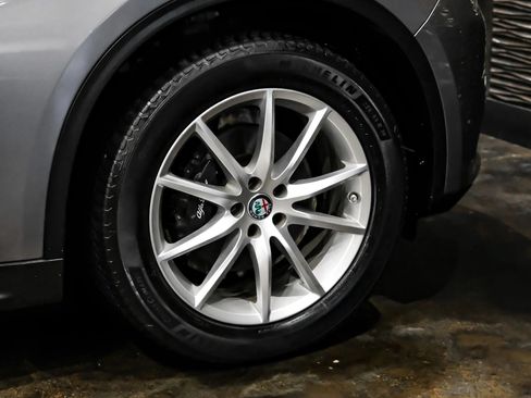 Used 2018 Alfa Romeo Stelvio Ti AWD/4WD image 57