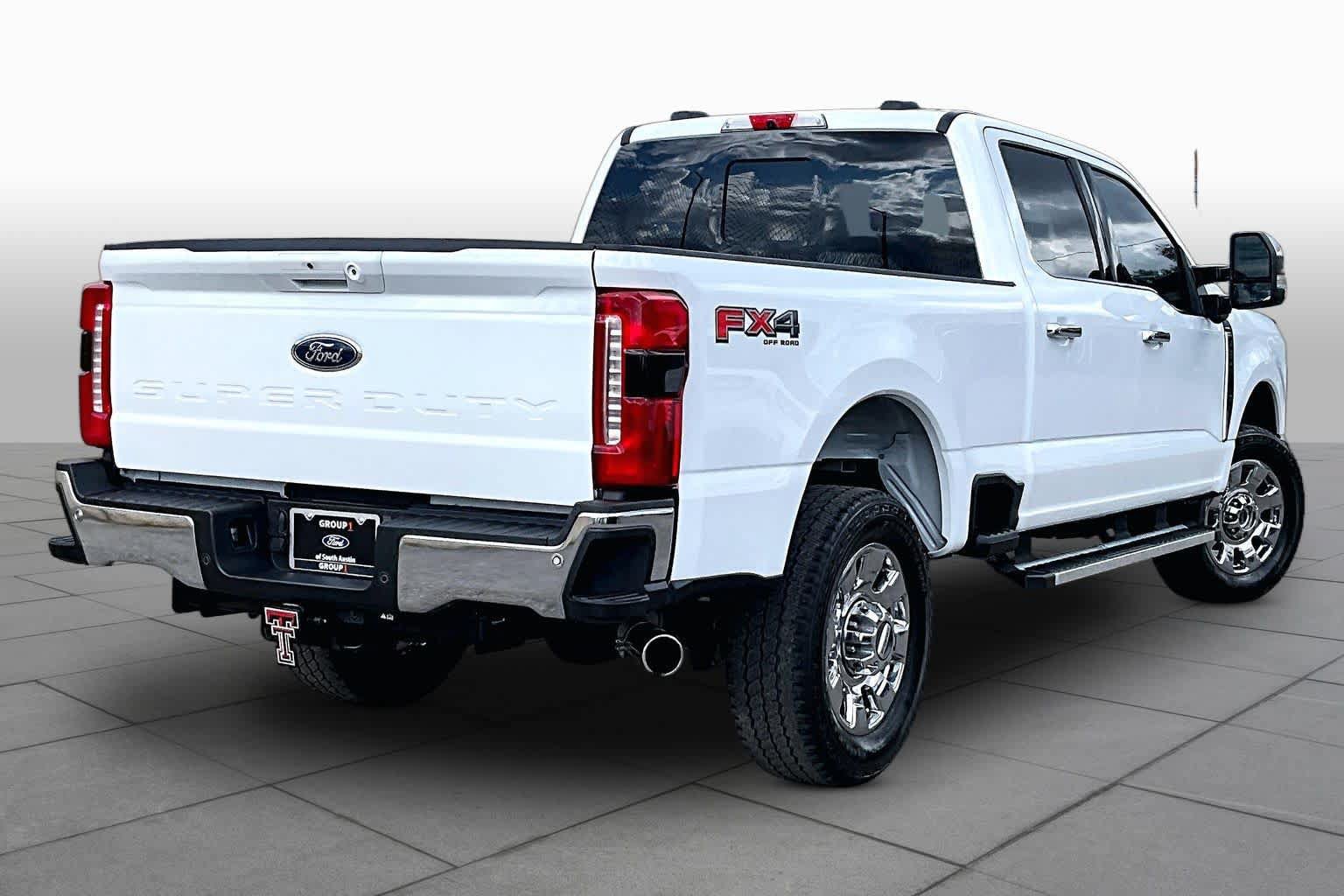 Used 2025 Ford F250 Lariat w/ Chrome Package AWD/4WD image 13