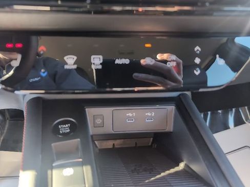 New 2026 Nissan Kicks SR w/ Cold Weather Package image 42