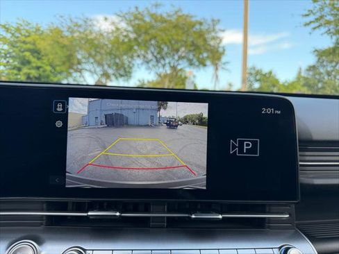 Used 2025 Hyundai Kona SEL image 22