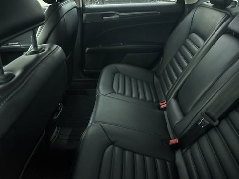 Used 2019 Ford Fusion SEL image 6