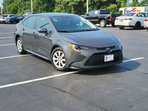 Certified 2025 Toyota Corolla LE FWD image 33