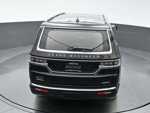 Used 2023 Jeep Grand Wagoneer Series III image 40
