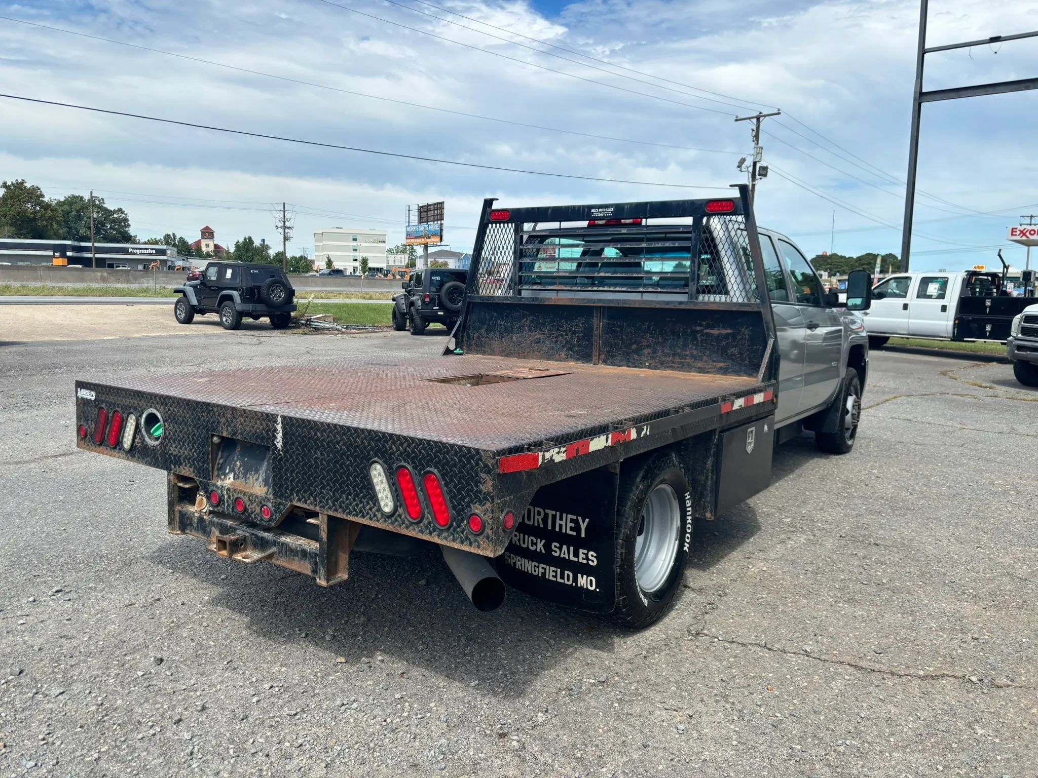 Used 2015 Chevrolet Silverado 3500 W/T AWD/4WD image 5