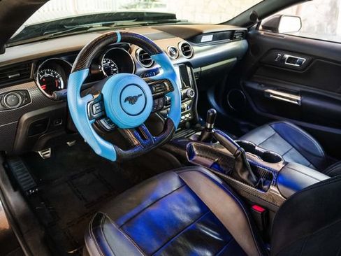 Used 2017 Ford Mustang GT Premium w/ GT Performance Package RWD image 2