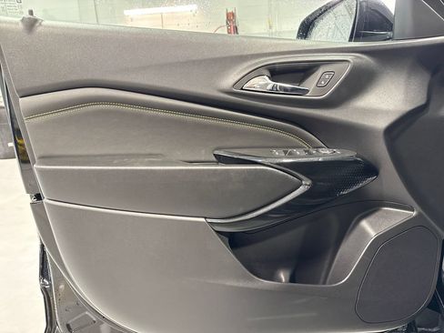 New 2026 Chevrolet Trax LT w/ Sunroof Package FWD image 30