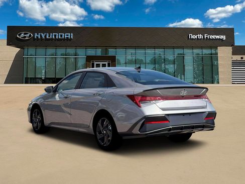 New 2026 Hyundai Elantra SEL Sport Premium FWD image 5