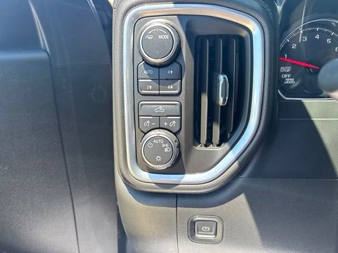 Used 2021 Chevrolet Silverado 1500 LT AWD/4WD image 12