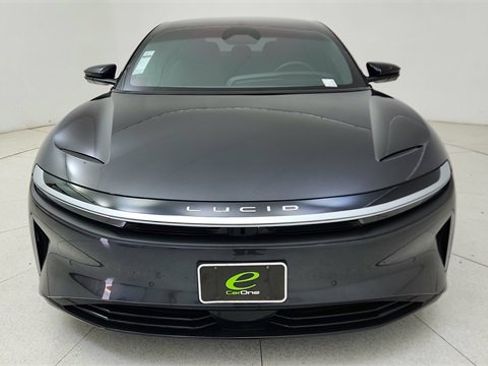 Used 2022 Lucid Air Grand Touring image 2