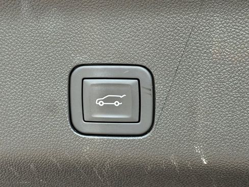 Used 2025 Cadillac Escalade Sport Platinum AWD/4WD image 22