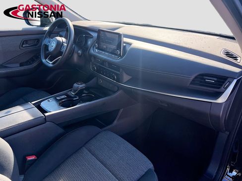 Used 2021 Nissan Rogue S FWD image 36