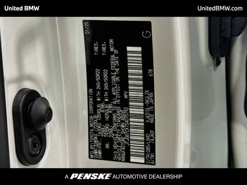 Used 2025 Lexus LX 600 4WD w/ Accessory Package (2T) image 15