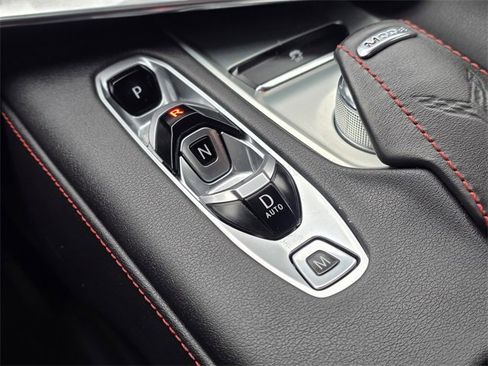 Used 2020 Chevrolet Corvette Stingray Coupe w/ Chrome Exterior Badge Package image 15