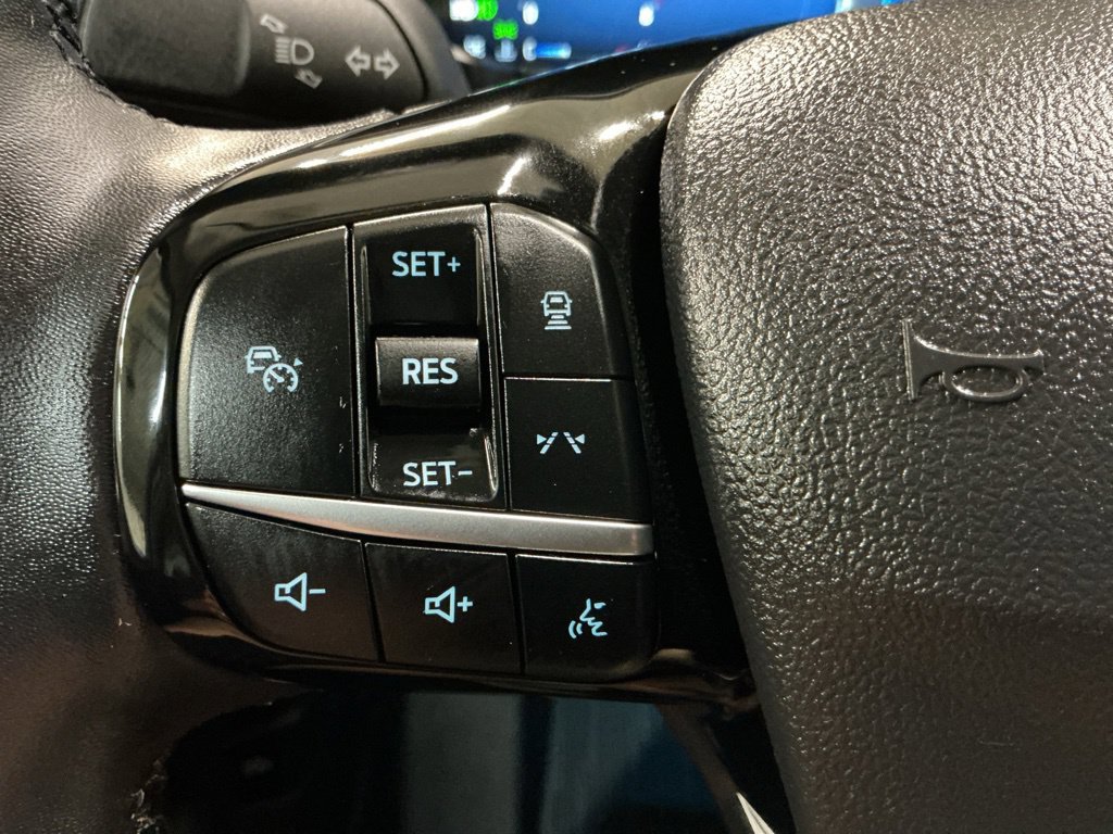 Used 2024 Ford Escape Platinum w/ Premium Technology Package AWD/4WD image 27