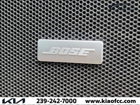 Used 2020 Chevrolet Blazer LT w/ Sound & Technology Package FWD image 12