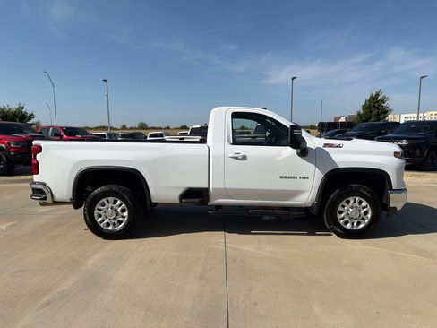 Used 2025 Chevrolet Silverado 2500 LT AWD/4WD image 6