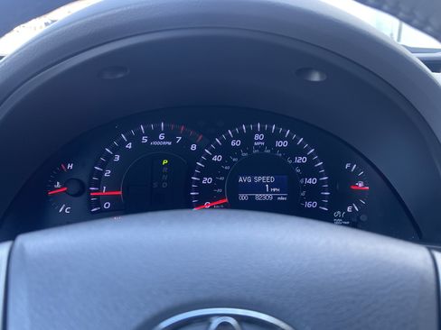 Used 2010 Toyota Camry XLE image 20