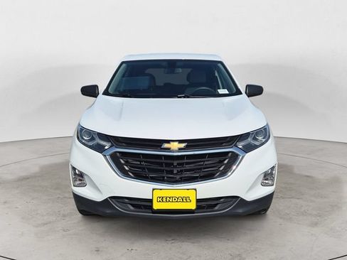 Used 2019 Chevrolet Equinox LS w/ LPO, Cargo Package FWD image 2