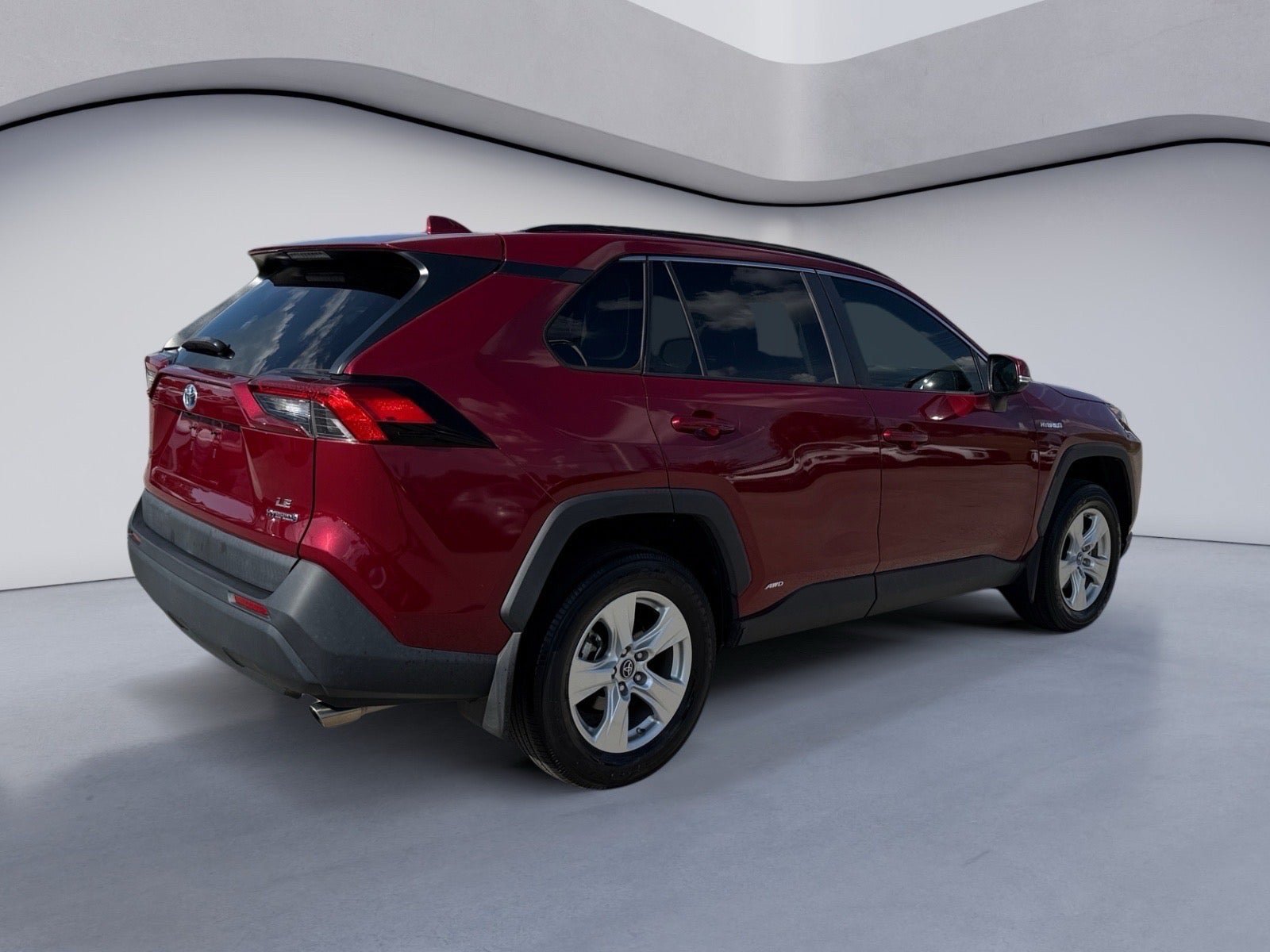 Used 2020 Toyota RAV4 LE w/ All Weather Liner Package AWD/4WD image 5