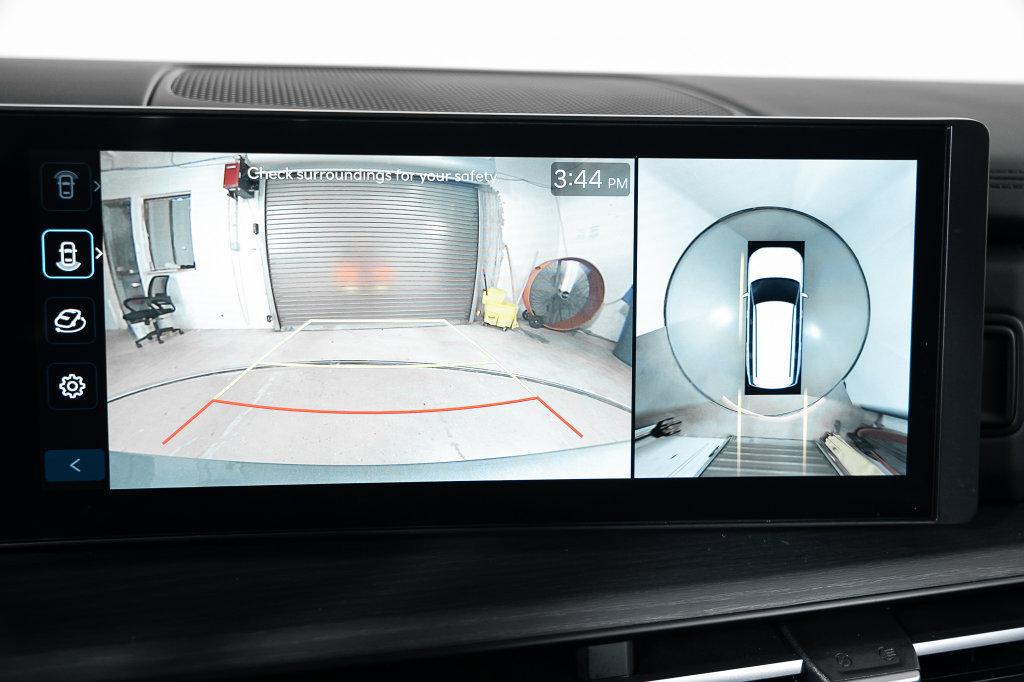 Certified 2024 Hyundai Santa Fe Limited FWD image 32