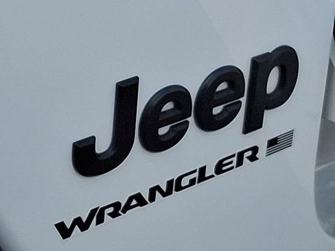 Used 2023 Jeep Wrangler Sport S image 28