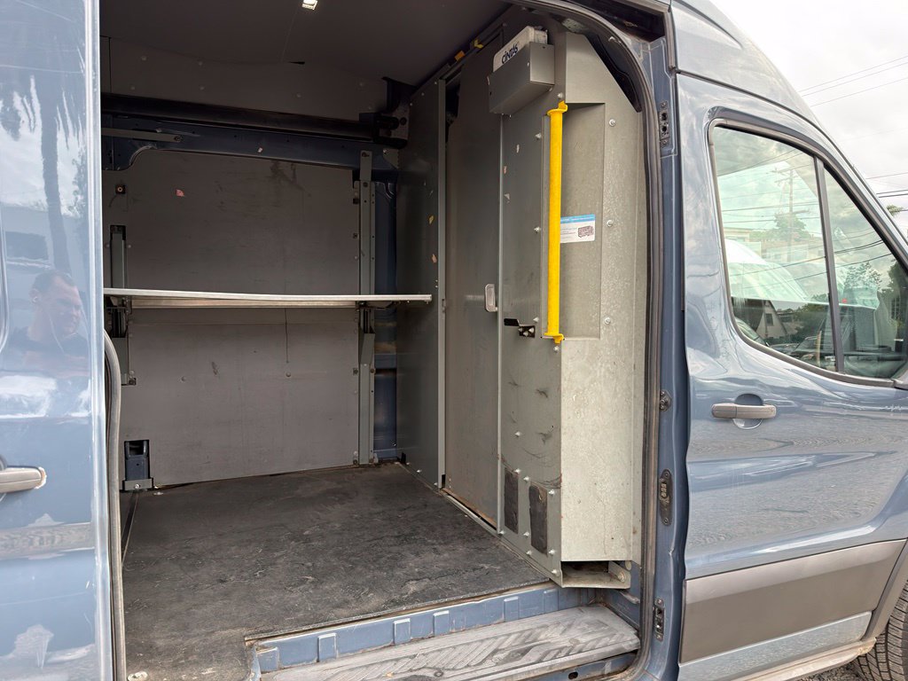 Used 2020 Ford Transit 250 148 High Roof Extended RWD image 6